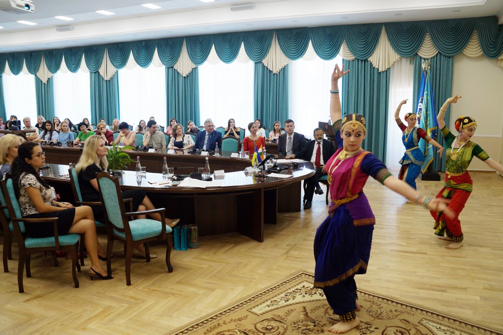 Лекція Надзвичайного та Повноважного Посла Індії в Україні «Індія та світ»