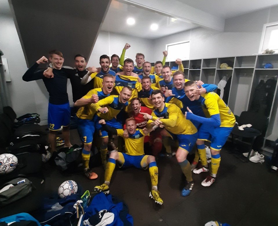 Вітаємо нашу збірну команду з футболу з перемогою у чвертьфіналі Чемпіонату України! 