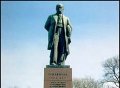 Покладання квітів пам'ятнику Т.Г. Шевченка