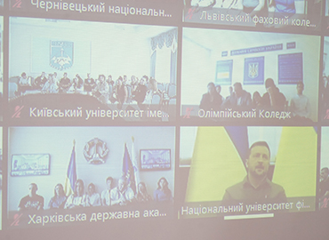 Президент України Володимир Зеленський поспілкувався зі студентами спортивного напряму