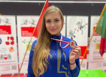 Вітаємо Олександру Романову з ІІ місцем на міжнародних змаганнях Європейського циклу серед молоді з фехтування!