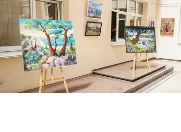 Відкриття художньої виставки «Захист» у галереї імені Віктора Огнев’юка