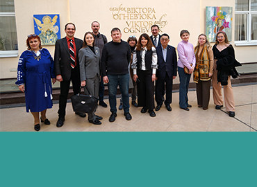 В Університеті Грінченка відкрили виставку Олександра Крюка «І буде весна…»