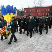 Церемонія урочистого покладання квітів до пам'ятника Тарасу Шевченку