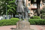 Покладання квітів до пам'ятника Борису Грінченка