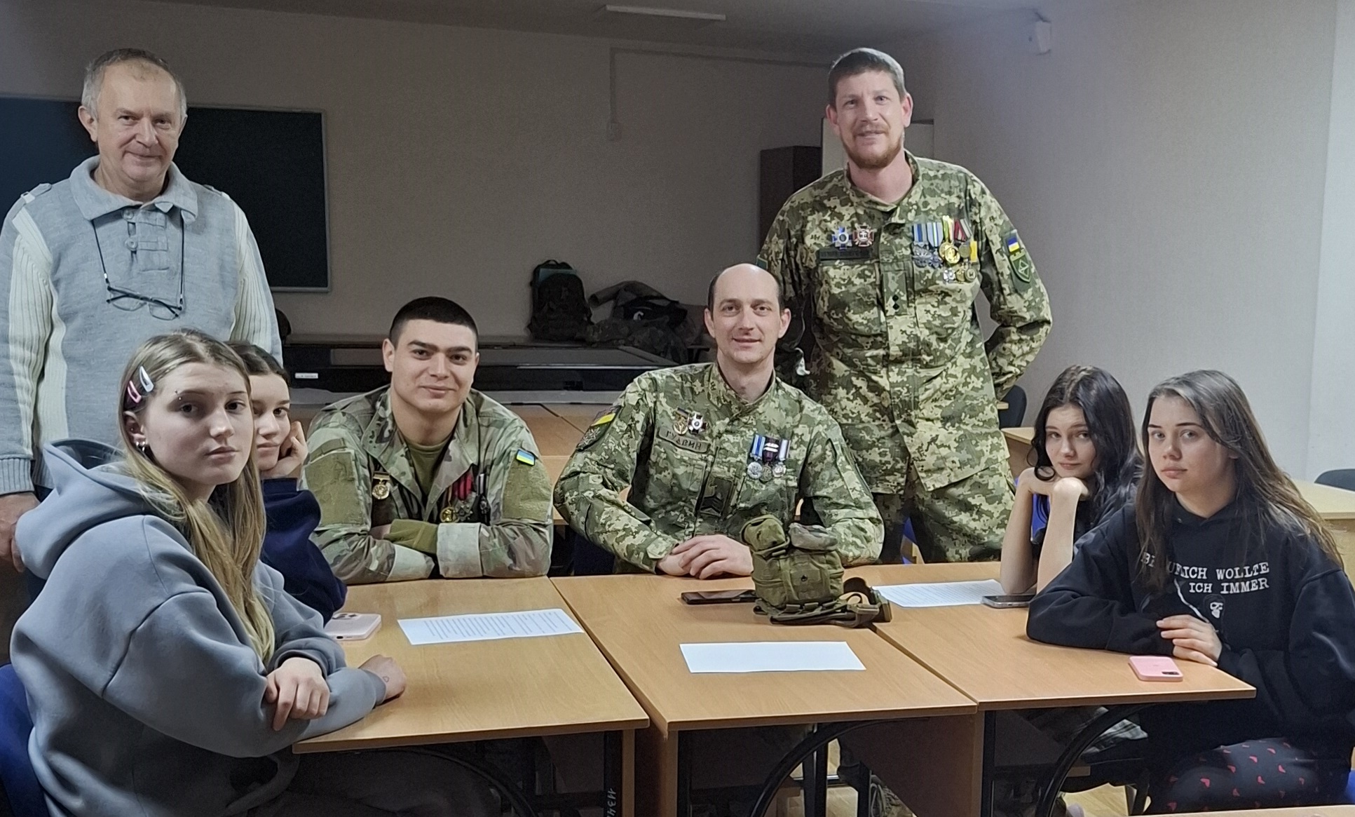 Герої Крут і герої сьогодення: історія та сучасність у живому діалозі