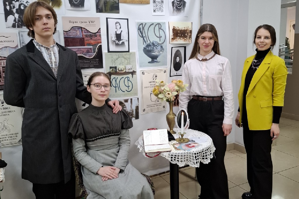 «Живі історії Музею Бориса Грінченка» вітали абітурієнтів на Дні відкритих дверей